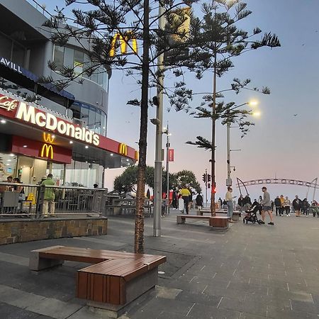 Beachside Apartment In The Heart Of Surfers Paradise - Free Parking Gold Coast Ngoại thất bức ảnh